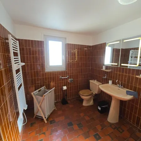 La Parenthese - Maison Pour 6 A 8 Personnes Avec Jacuzzi *